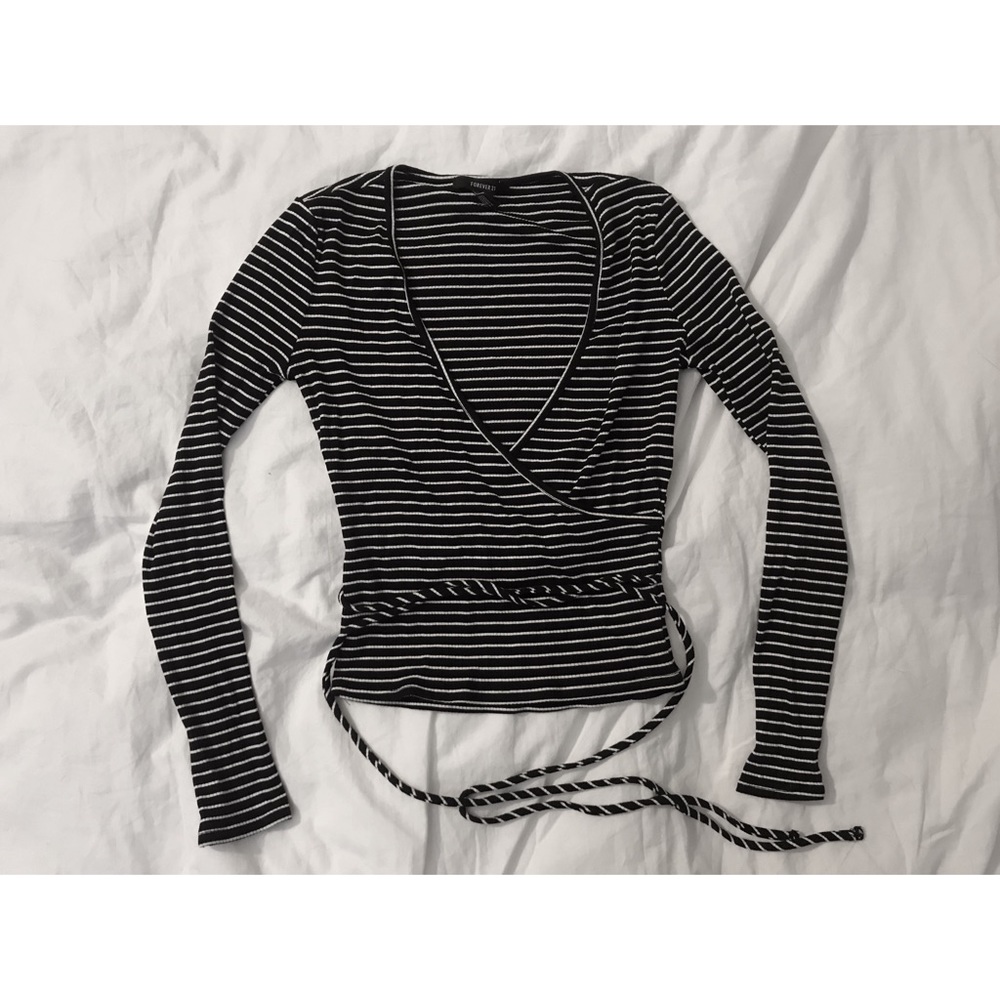 Cropped striped sweater shirt